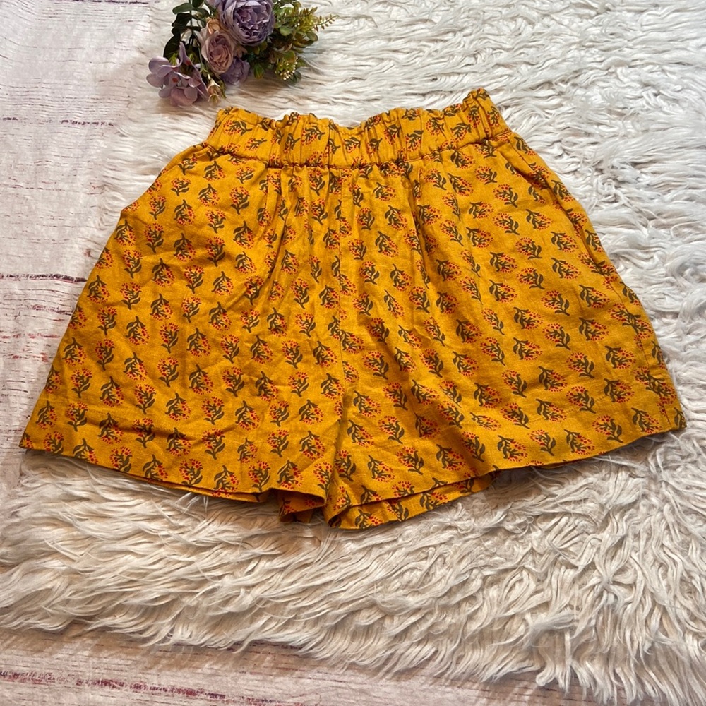 Urban Outfitters Floral Mustard Yellow Patterned High Waist Shorts sz S